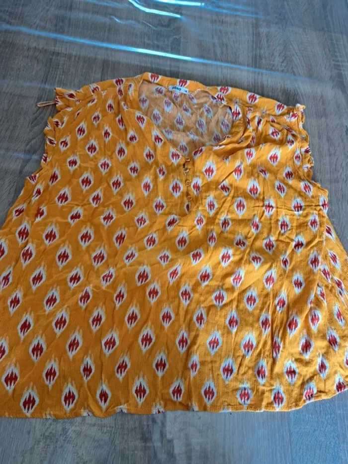 T-shirt jaune Gemo taille 48