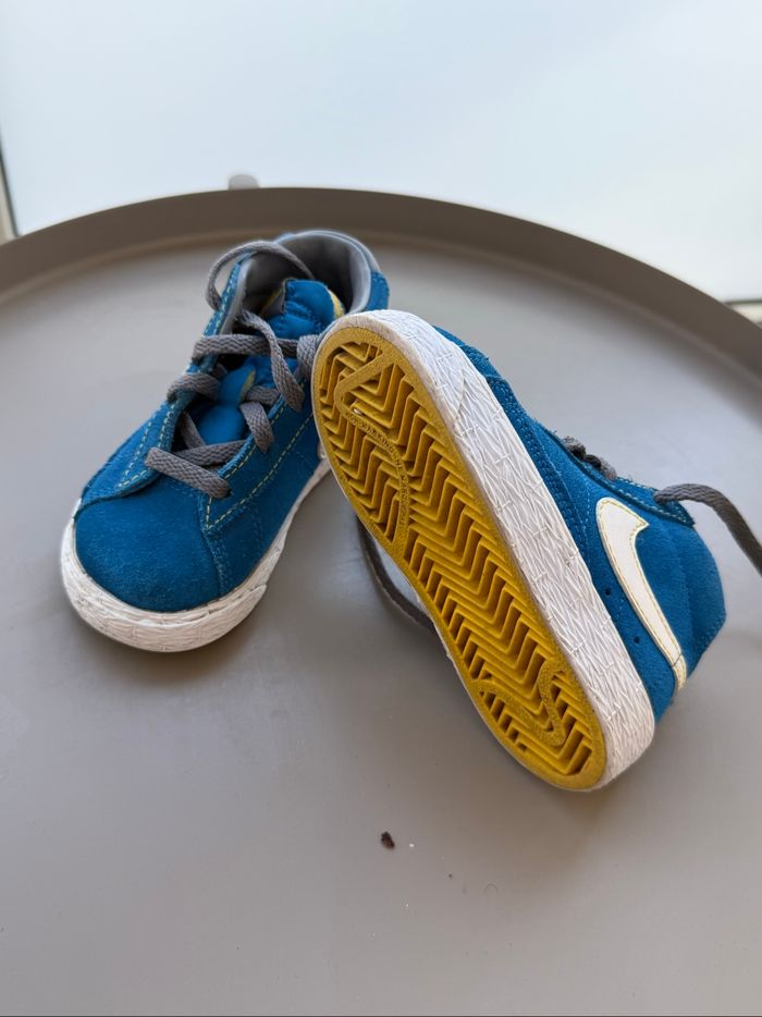 Basket garçon Nike Blazer bleue en parfait état - photo numéro 5