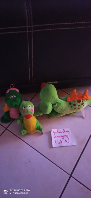 Lot de 3 peluches dragon