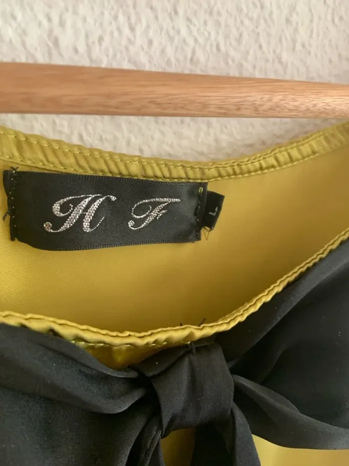 Haut effet satiné - photo numéro 2