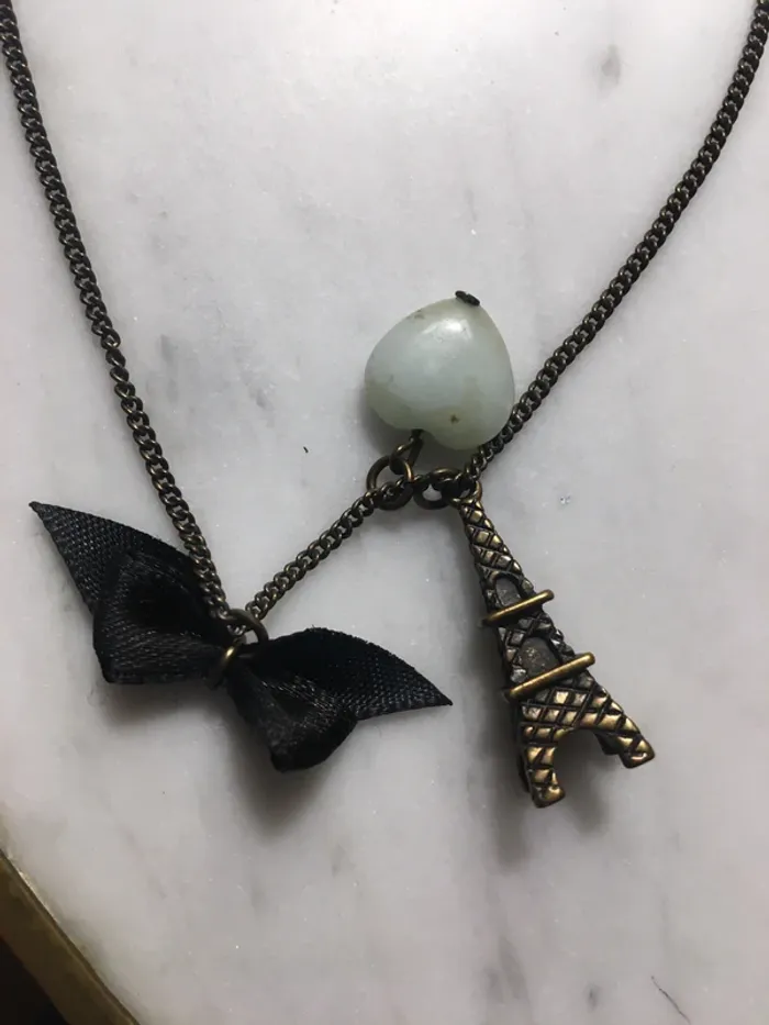 Collier pendentif Tour Eiffel - photo numéro 3
