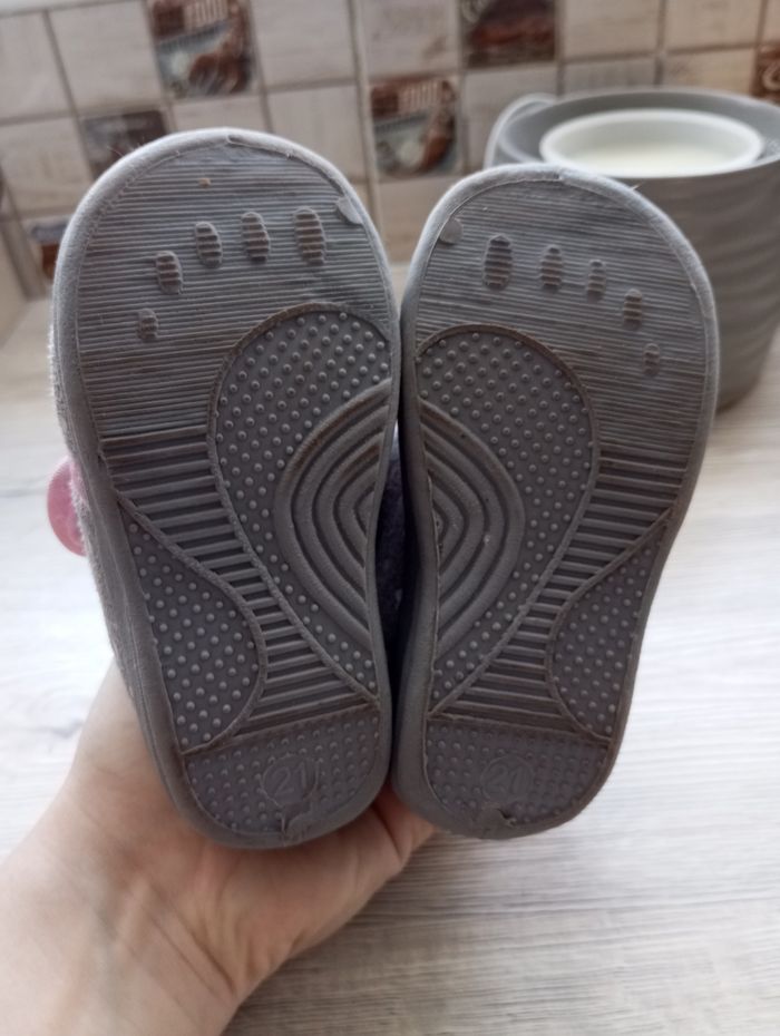 Chaussons fille 21 - photo numéro 2