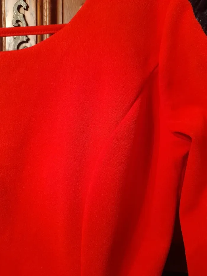 Robe rouge vif - photo numéro 3