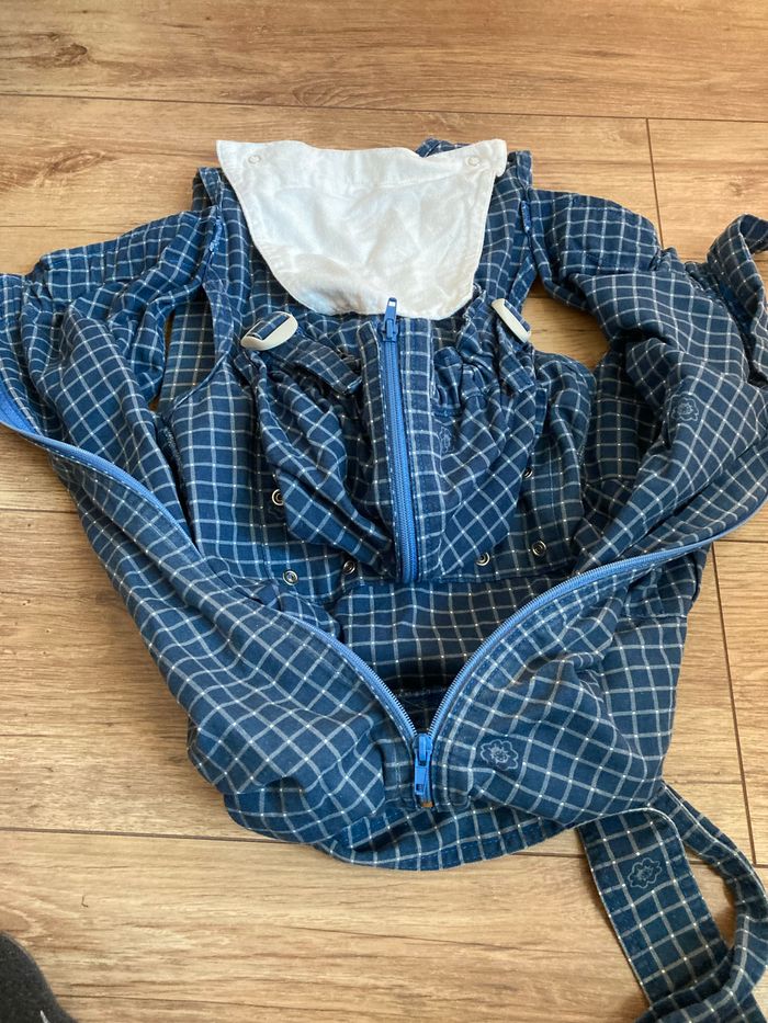 Porte bébé en tissu totalement lavable - photo numéro 2