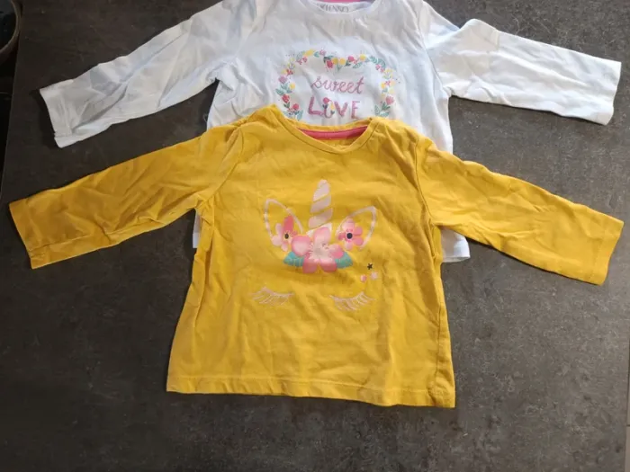 Lot t-shirt in extenso 9 mois - photo numéro 2