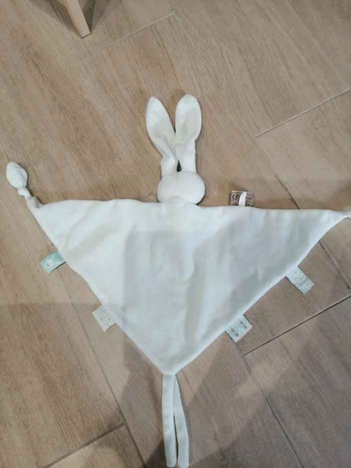 Doudou Plat/Mouchoir Triangle Lapin Lapidou Bleu Clair Attache Tétine - Nattou. - photo numéro 4