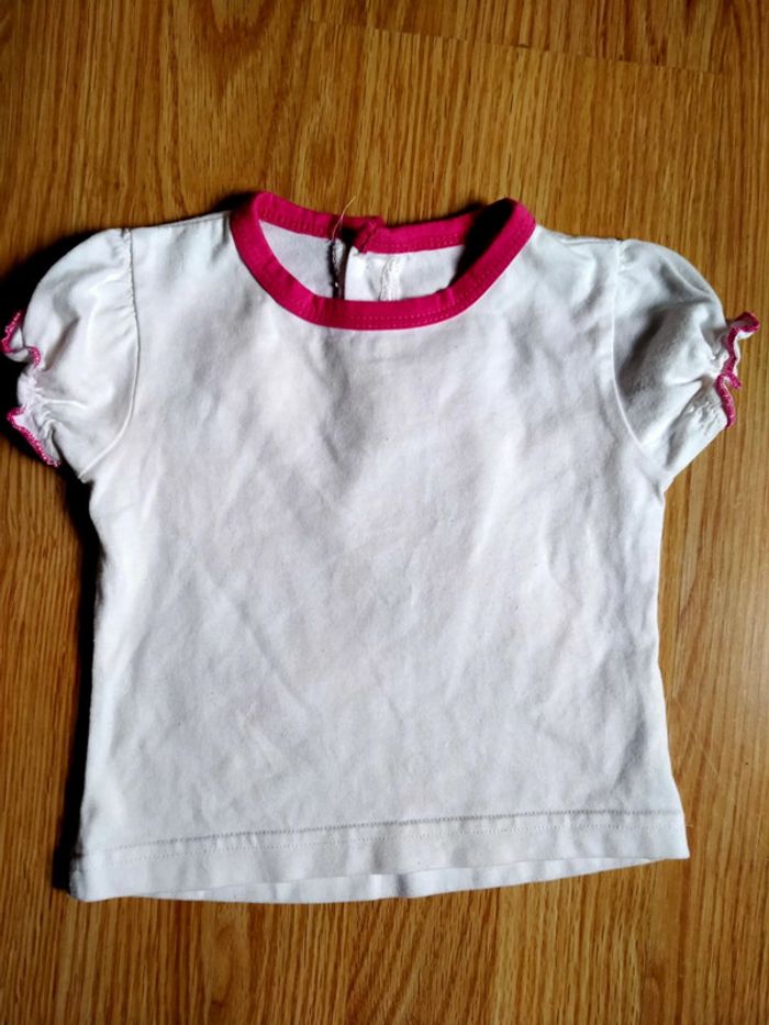 T-shirt blanc froufrous roses. bébé 18 mois - photo numéro 2