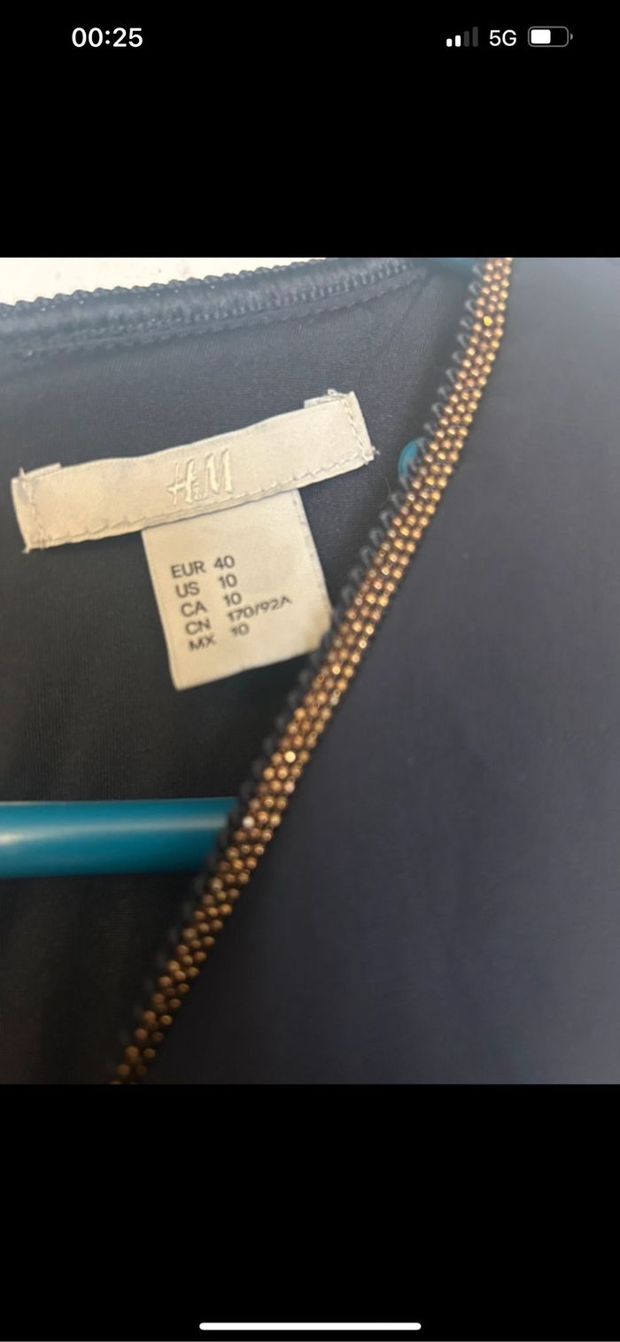 Robe bleue marine - photo numéro 2