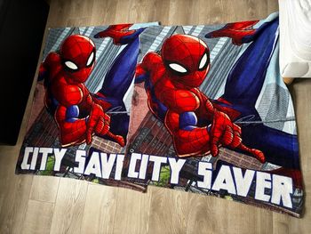Lot de 2 petits plaid Spiderman 