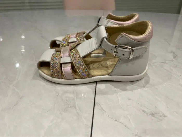 Sandales en cuir fille - photo numéro 2