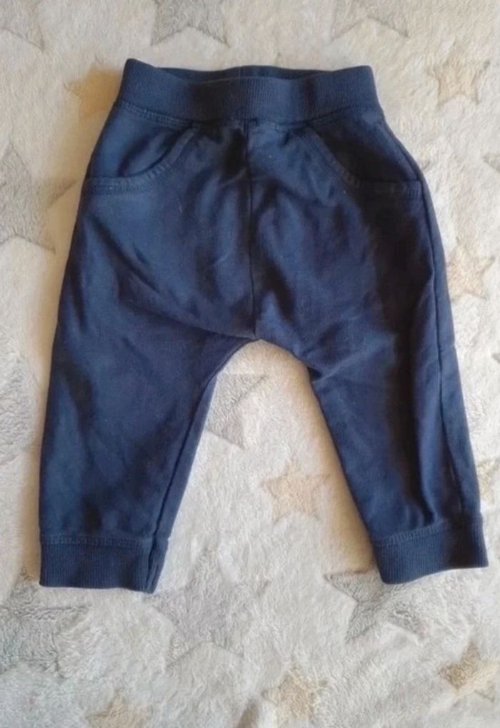 Lot pantalons garçon 9 mois - photo numéro 4