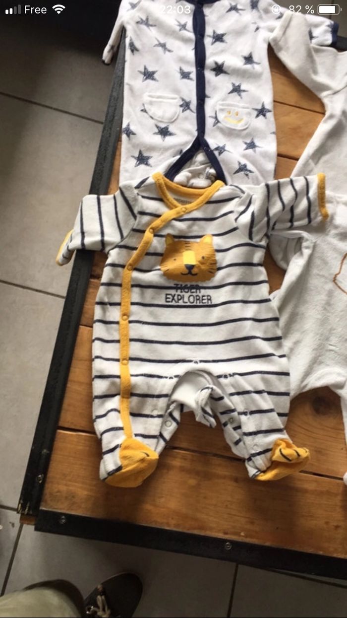 4 pyjamas bébé - photo numéro 3