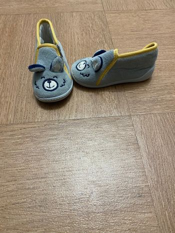 Chausson garçon taille 22