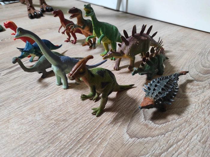 Lot dinosaures - photo numéro 5