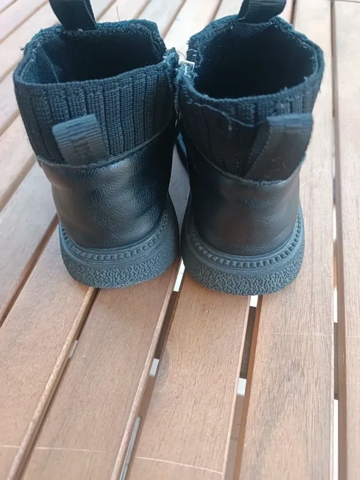 Bottines noires pointure 28 - photo numéro 3
