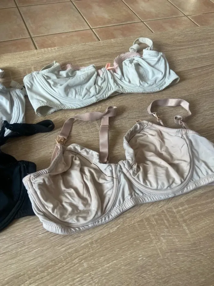 Donne soutien-gorge d’allaitement 90C - photo numéro 3