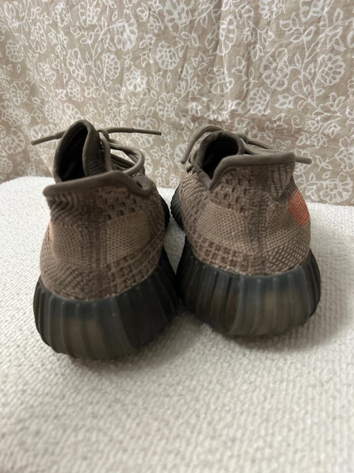 Baskets Yeezy Boost 350 Ash Stone 41 1/3 - photo numéro 3