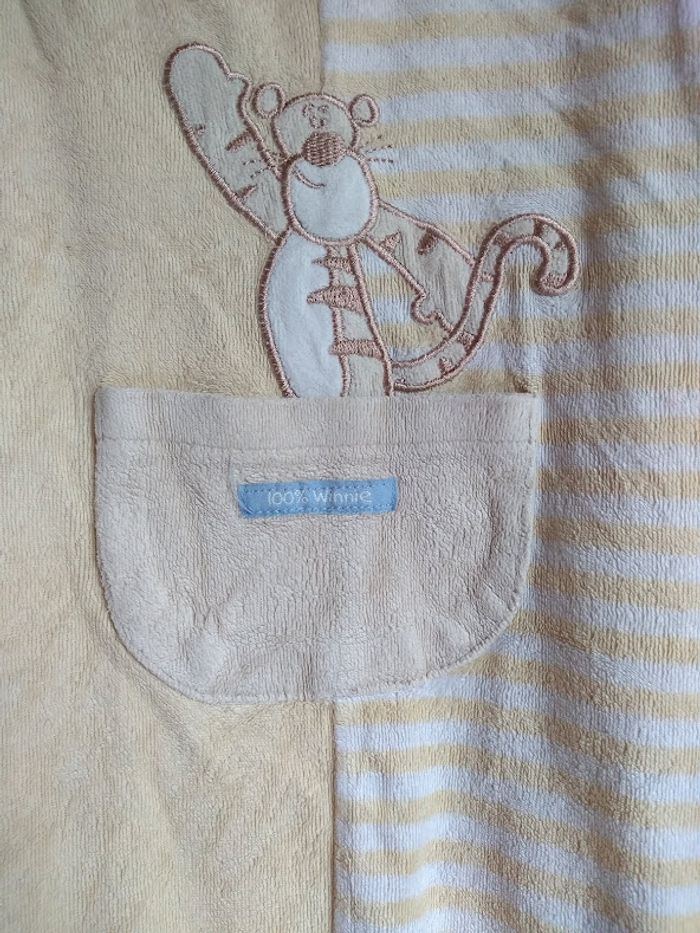 Gigoteuse  Winnie l'ourson Disney - photo numéro 2