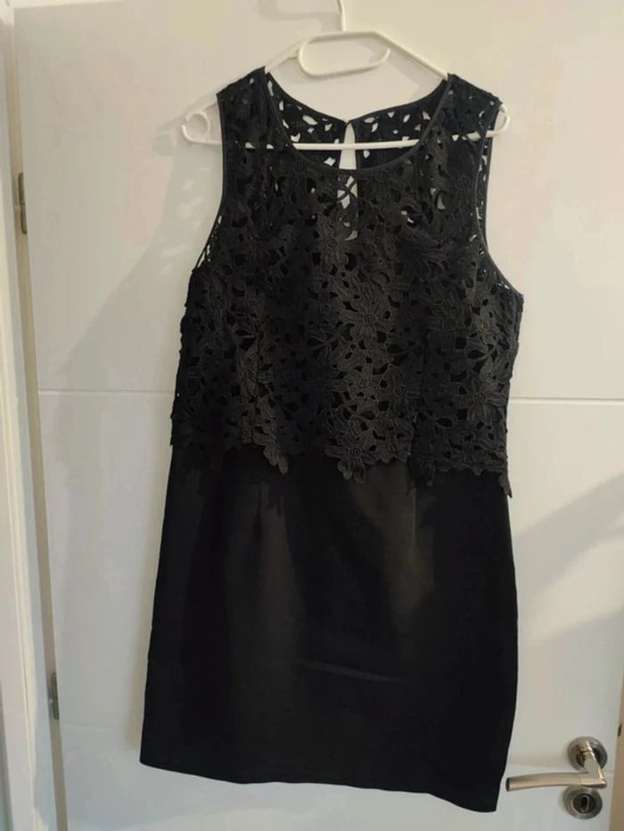 Robe noir dentelle H&M