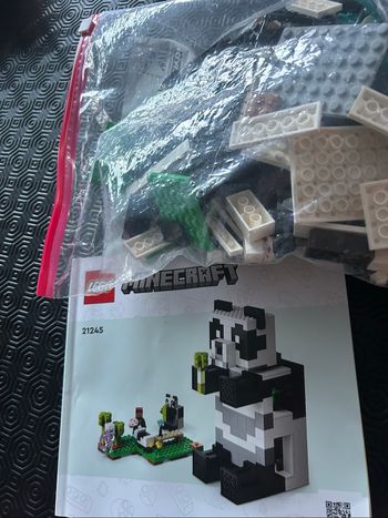 Lego minecraft panda 21245