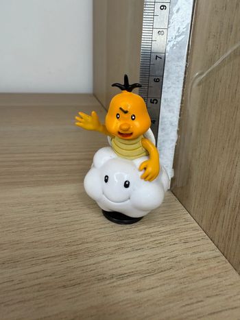 Figurine lakitu super mario