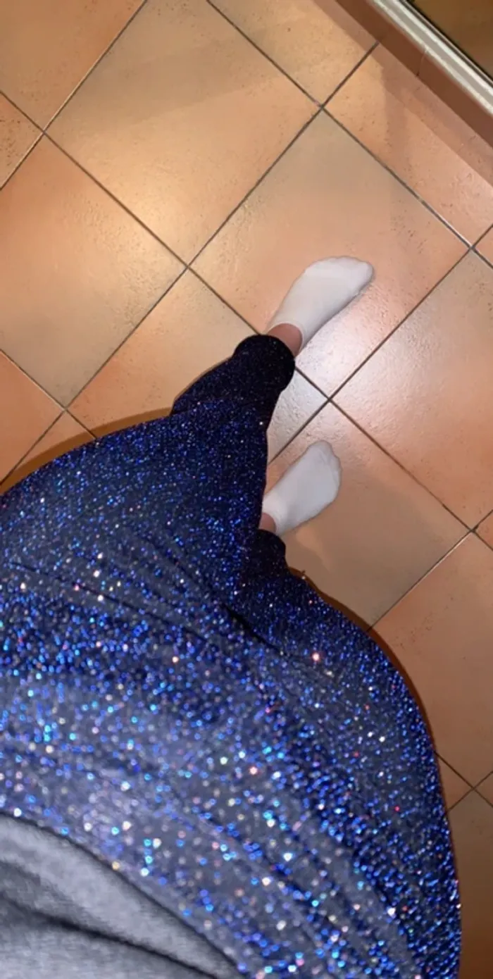Legging bleu nuit à sequins brillants taille 36 marque Boohoo - photo numéro 4