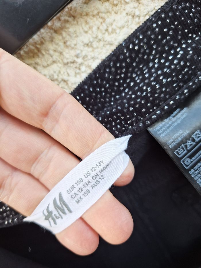 🩳 Short pailleté H&M 12/13 ans - photo numéro 7