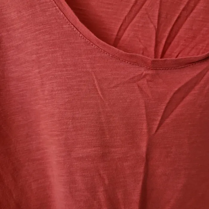 Stradivarius- t shirt taille L - photo numéro 3