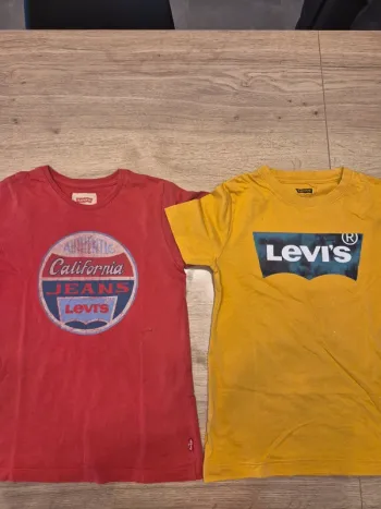 Lot de 2 Tee-shirt Levi's- taille 10 ans