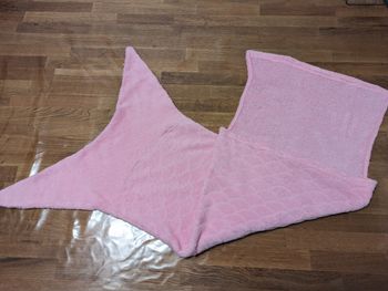 Queue de sirène fille rose