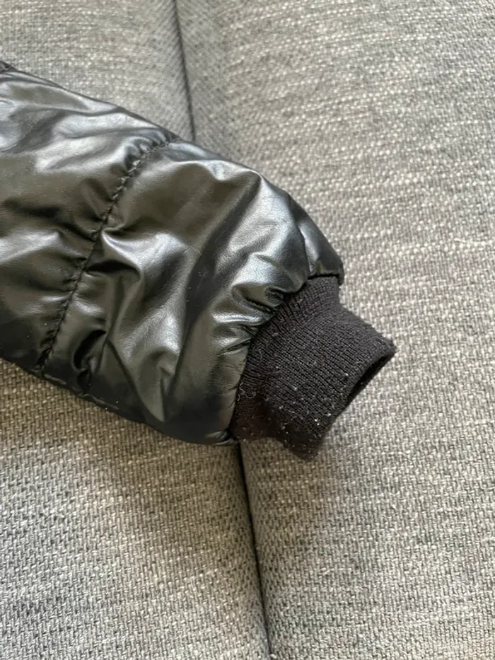 Doudou noir Zara avec capuche – Taille 86 (18-24 mois) - photo numéro 3