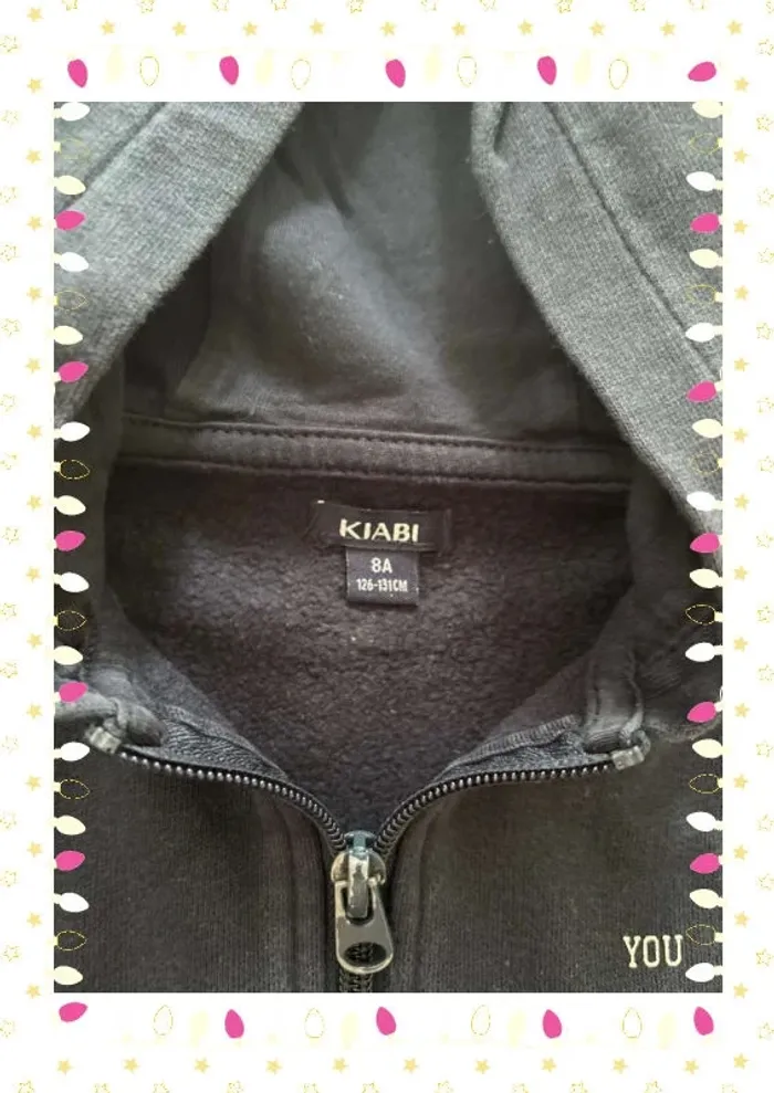 🖤 Gilet zippé à capuche – Kiabi – Taille 8 ans 🖤 - photo numéro 4