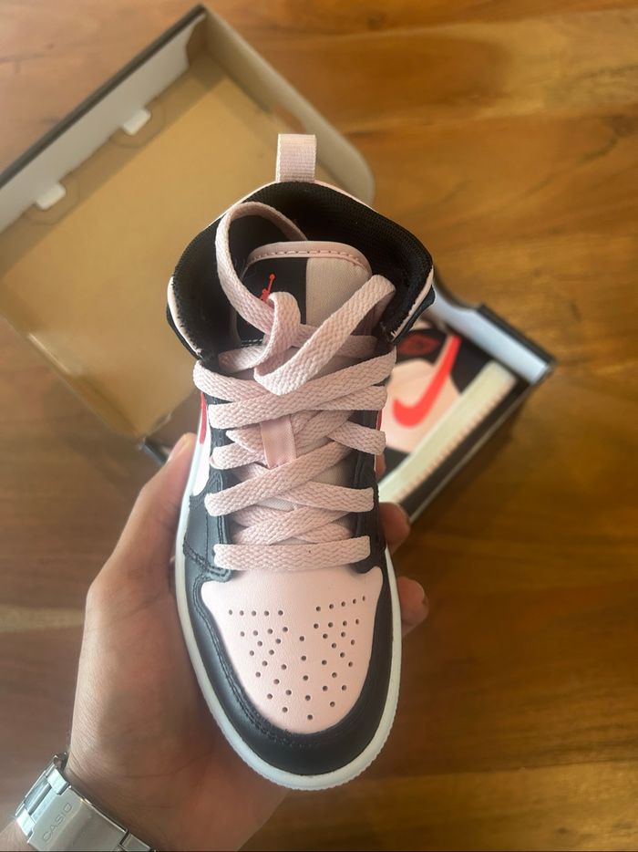 Jordan 1 taille 28.5 - photo numéro 2