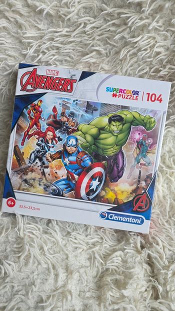 Puzzle disney marvel advengers 104 pièce disneyland paris