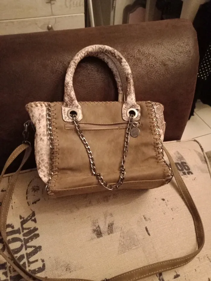 Sac à main avec bandoulière - photo numéro 2
