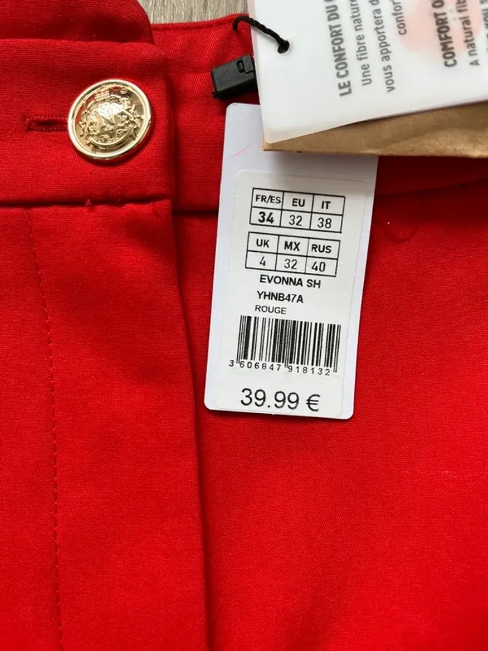 Short Naf Naf rouge taille 34 neuf - photo numéro 4