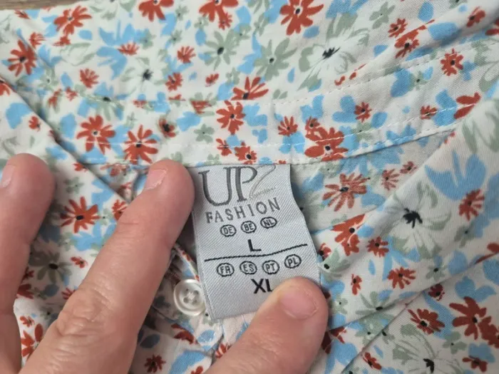 Chemise taille L - photo numéro 2