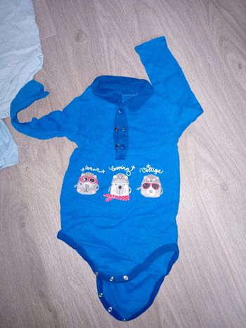Bodys habiller du pareil au meme 24mois