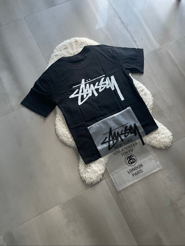 T-shirt Stüssy