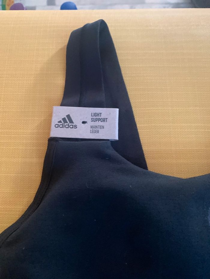 Brassière adidas neuve - photo numéro 2