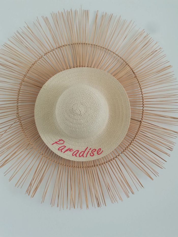 Chapeau de paille neuf primark 7/10 ans