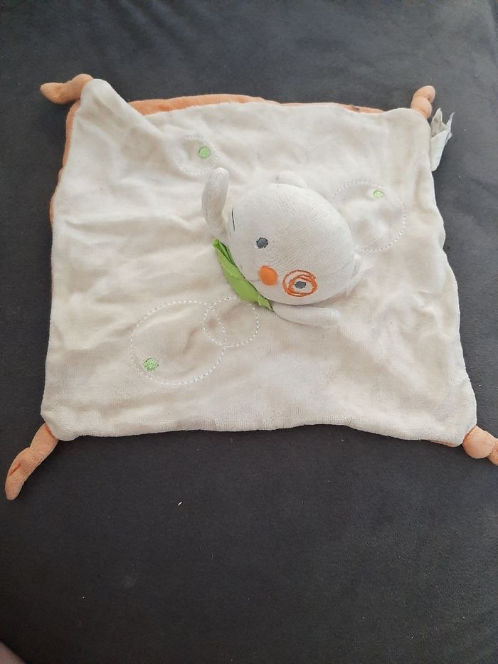 Doudou chat carré blanc et orange