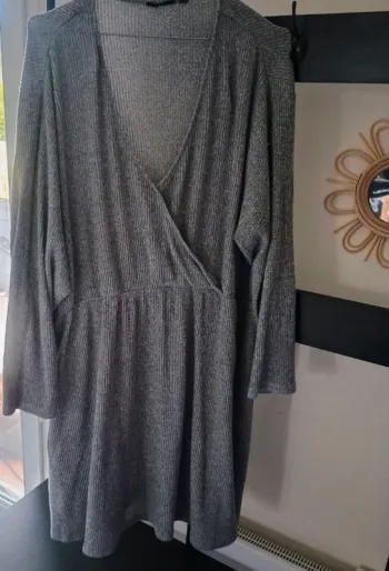 Robe en laine 58-60