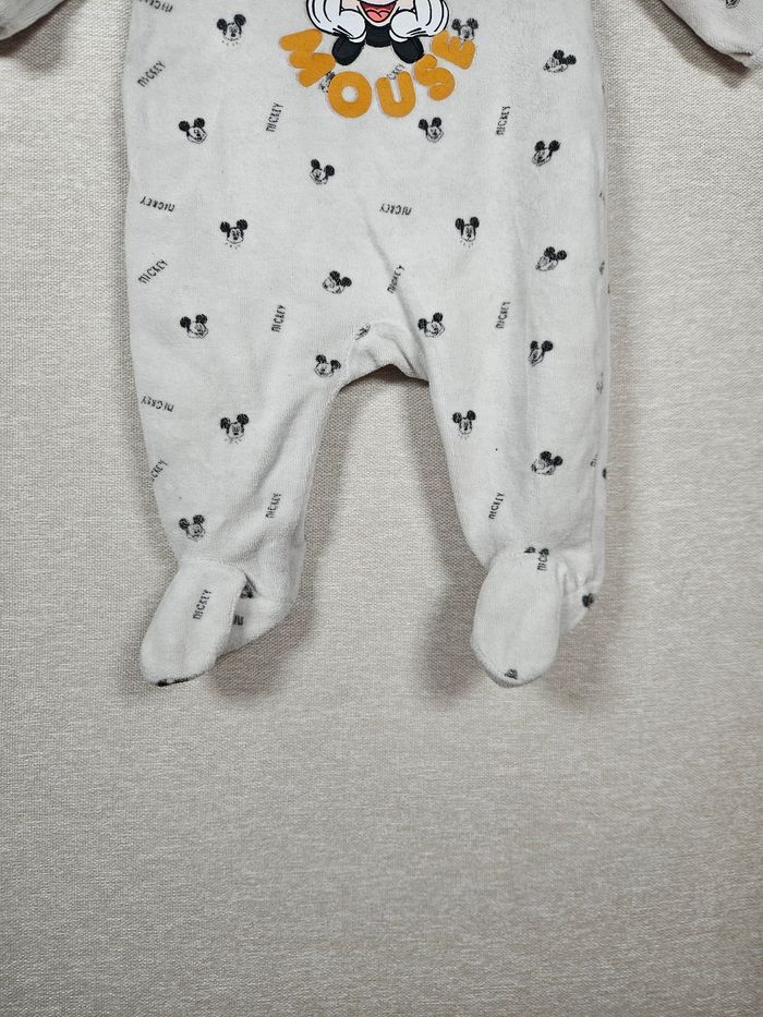 Pyjama velours Mickey disney 3 mois - photo numéro 5