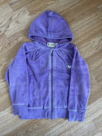 Sweat zippé avec capuche taille 98-104