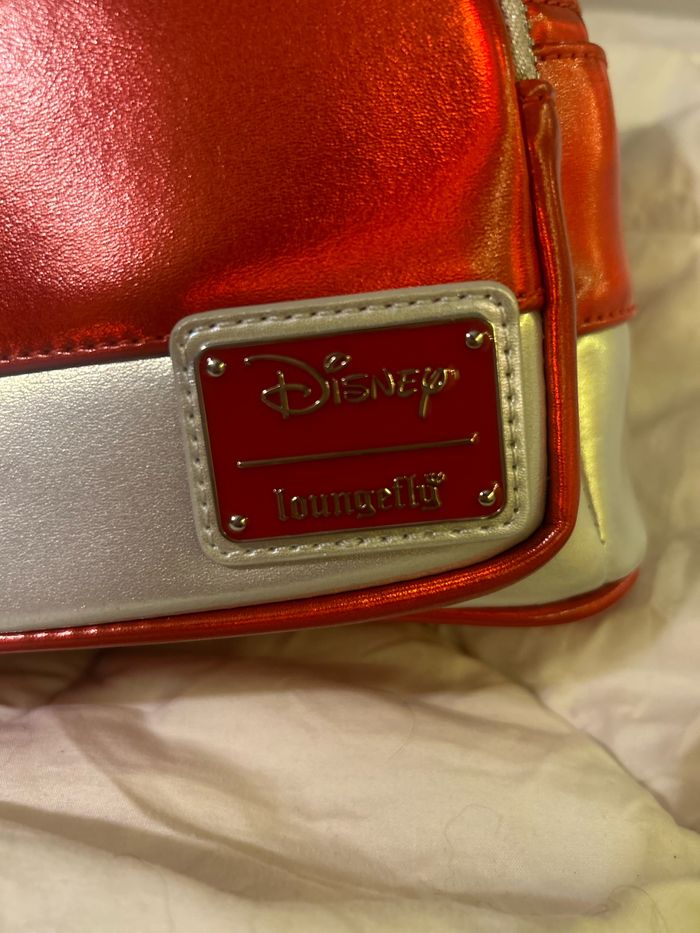 loungefly winnie platinium - photo numéro 2