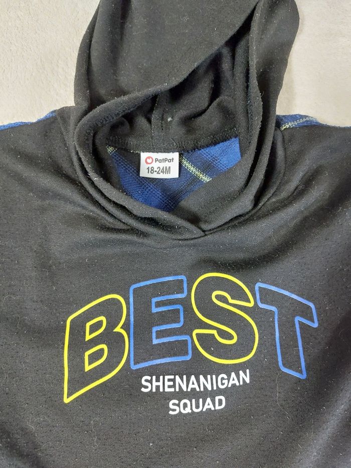 Sweat à capuche noir et bleu 24 mois - photo numéro 3