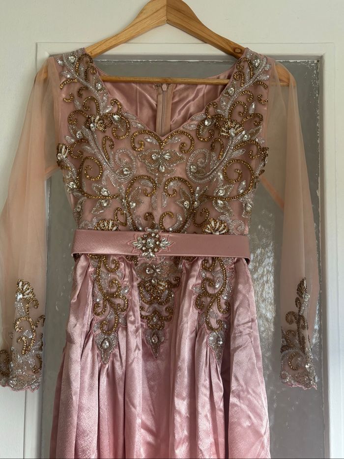Robe de soirée - photo numéro 3