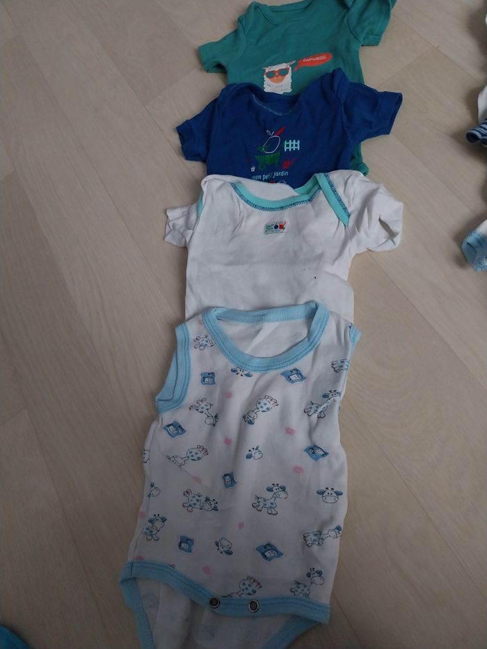 Bodies - photo numéro 2