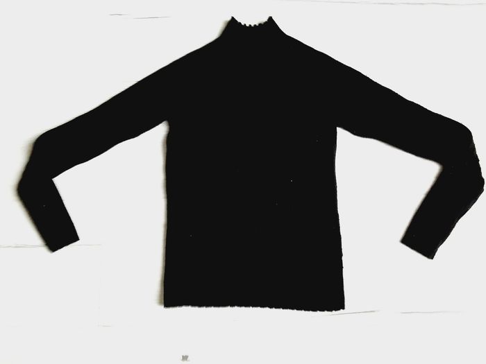 Vêtement fille tee-shirt manches longues noir moulant Zara 10 ans